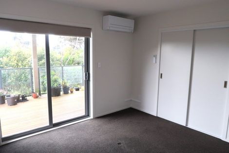 Photo of property in 11 Cromwell Point, Newlands, Wellington, 6037