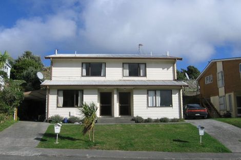 Photo of property in 36b Colchester Crescent, Newlands, Wellington, 6037