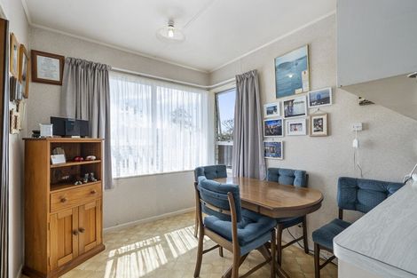 Photo of property in 14 Palliser Place, Milson, Palmerston North, 4414