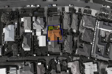 Photo of property in 2/18 Milton Road, Orewa, 0931