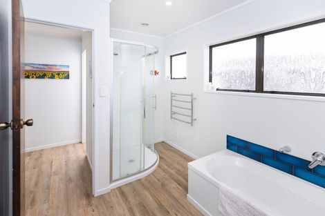 Photo of property in 27 Russleigh Drive, Dinsdale, Hamilton, 3204