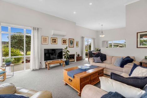 Photo of property in 18 Pacific Place, Whitianga, 3510