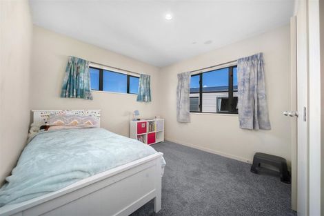 Photo of property in 24 Frye Crescent, Albert Town, Wanaka, 9305