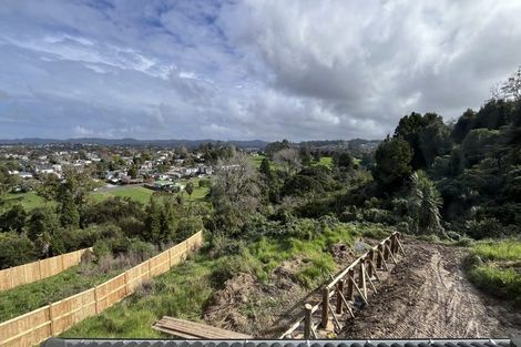 Photo of property in 15b Tiriwa Drive, Massey, Auckland, 0614
