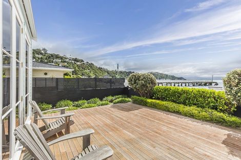 Photo of property in 69 Marine Parade, Seatoun, Wellington, 6022
