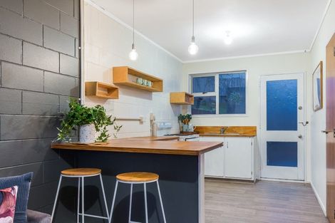 Photo of property in 1/3 Vella Street, Titahi Bay, Porirua, 5022