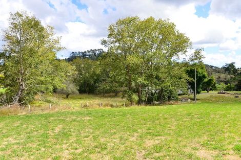 Photo of property in 113 Foster Road, Kumeu, 0891