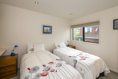 Photo of property in 7 Bay Lair Grove, Island Bay, Wellington, 6023