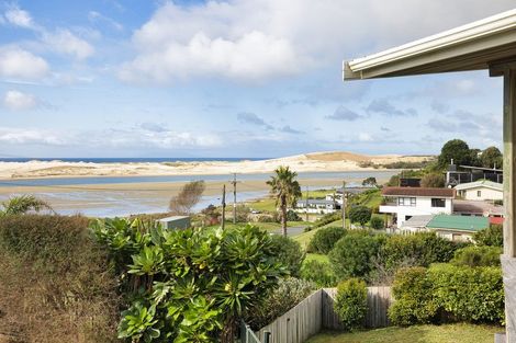 Photo of property in 4 Lincoln Street, Mangawhai Heads, Mangawhai, 0505