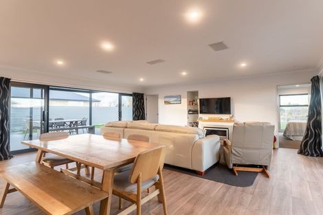 Photo of property in 21 Greenfield Place, Twizel, 7901