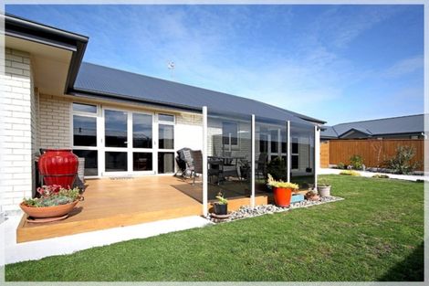 Photo of property in 25 Forbes Road, Foxton Beach, Foxton, 4815