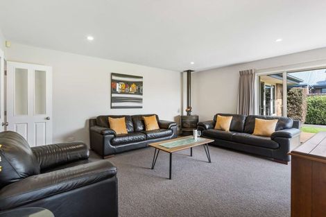 Photo of property in 102 Courtenay Drive, Kaiapoi, 7630
