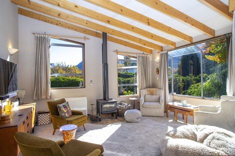 Photo of property in 1 Kent Street, Arrowtown, 9302