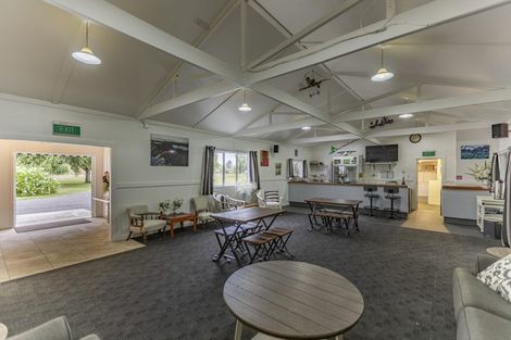 Photo of property in 797 Pourerere Road, Omakere, Waipawa, 4271