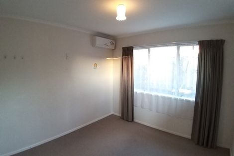 Photo of property in 2/18 Carriage Close, Northpark, Auckland, 2013