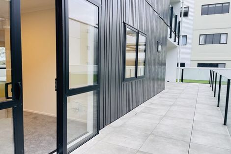 Photo of property in 1/130 Stancombe Road, Flat Bush, Auckland, 2016