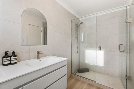 Photo of property in 36 Wallath Road, Onehunga, Auckland, 1061