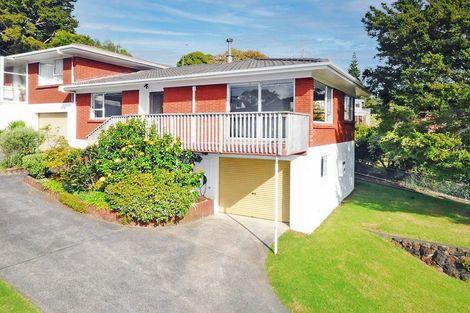 Photo of property in 1/93 Moore Street, Hillcrest, Auckland, 0627