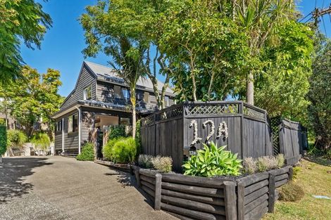 Photo of property in 1/12 Philson Terrace, Browns Bay, Auckland, 0630