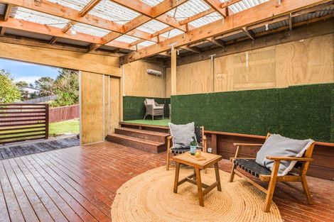 Photo of property in 13 Sombrero View, Ascot Park, Porirua, 5024