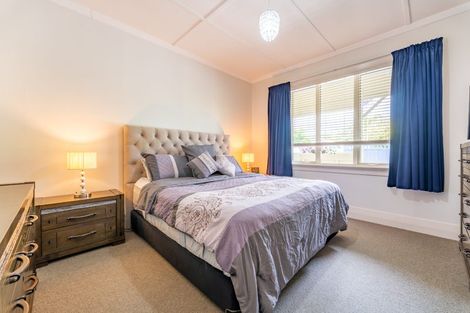 Photo of property in 8 London Street, Hampden, 9410