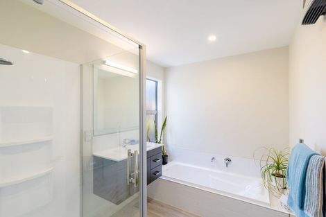 Photo of property in 399a Estuary Road, South New Brighton, Christchurch, 8062