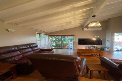 Photo of property in 50 Highland Park Drive, Highland Park, Auckland, 2010