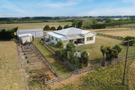 Photo of property in 879 Timaru-pareora Highway, Pareora, 7971