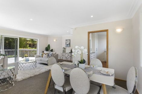 Photo of property in 41 Woodstock Road, Forrest Hill, Auckland, 0620