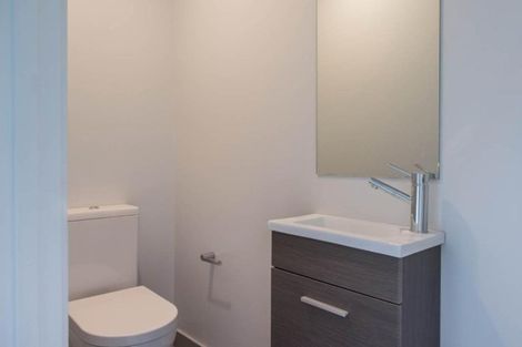 Photo of property in 25/11 Ray Small Drive, Papakura, 2110