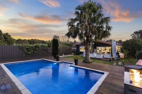 Photo of property in 11 Herbert Drive, Whangamata, 3620