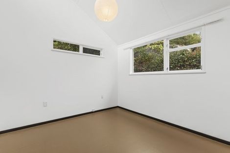 Photo of property in 2/345 Muritai Road, Eastbourne, Lower Hutt, 5013