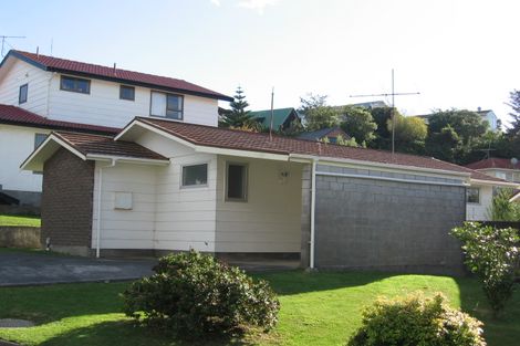 Photo of property in 5 Makatote Grove, Churton Park, Wellington, 6037