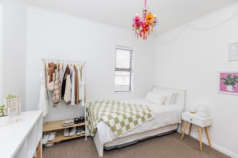 Photo of property in 90 Forest Lake Road, Forest Lake, Hamilton, 3200