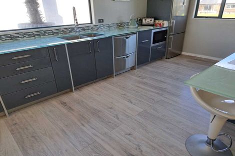 Photo of property in 26a Sunbrae Grove, Mount Maunganui, 3116