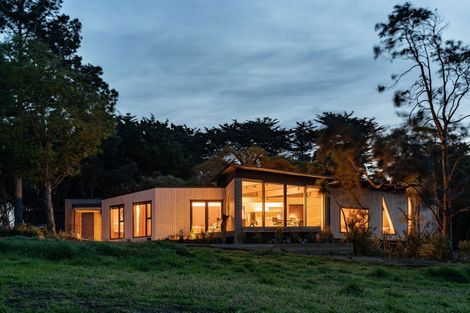 Photo of property in 109b Cliffs Road, Saint Clair, Dunedin, 9012