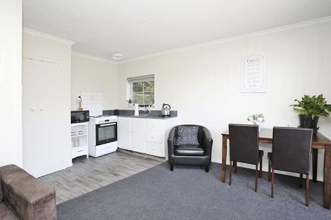 Photo of property in 3 Watt Road, Otatara, Invercargill, 9879