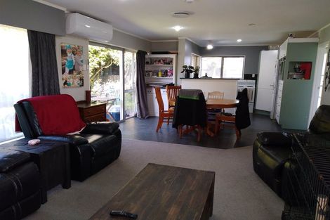 Photo of property in 40a Park Estate Road, Rosehill, Papakura, 2113