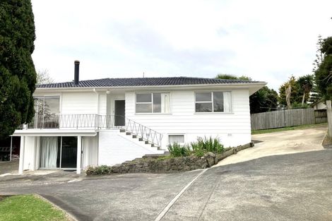 Photo of property in 19 Finlow Drive, Te Atatu South, Auckland, 0610