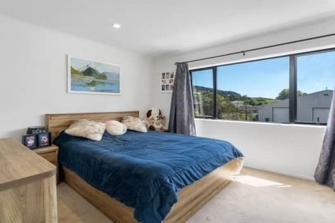 Photo of property in 19/9 Surrey Street, Tawa, Wellington, 5028