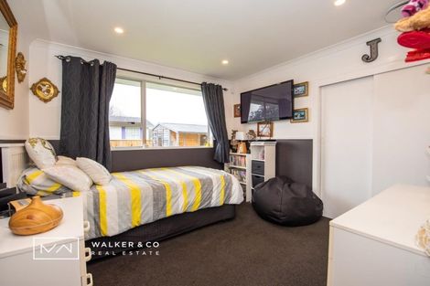 Photo of property in 10 Akron Grove, Totara Park, Upper Hutt, 5018