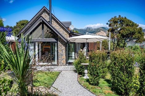 Photo of property in 6890 Christchurch Akaroa Road, Takamatua, 7581