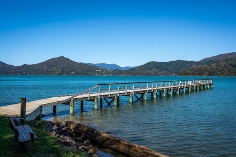 Photo of property in 7102 Kenepuru Road, Raetihi, Picton, 7282