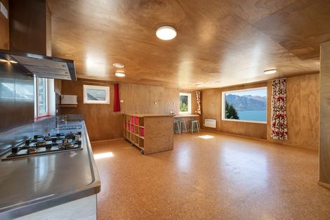 Photo of property in 9 Cameron Place, Fernhill, Queenstown, 9300