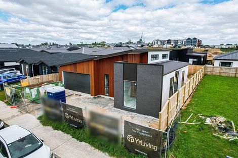 Photo of property in 27 Cara Avenue, Kumeu, 0810
