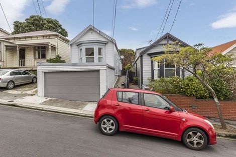 Photo of property in 18 Milton Street, Berhampore, Wellington, 6023