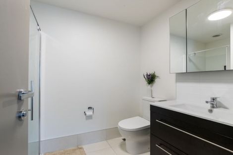 Photo of property in La Residence Du Lac, 26/527 Frankton Road, Queenstown, 9300