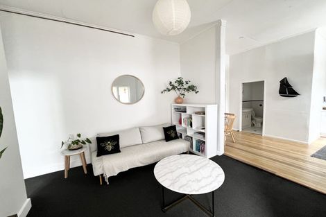 Photo of property in 2/24 West End Road, Herne Bay, Auckland, 1022