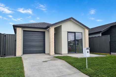 Photo of property in 18 Tasker Crescent, Pyes Pa, Tauranga, 3112