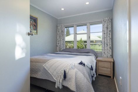 Photo of property in 2 Simpson Road, Ranui, Auckland, 0612